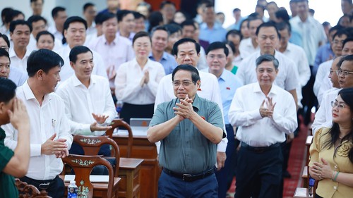 Thủ tướng Phạm Minh Chính tiếp xúc cử tri lãnh đạo các xã, phường của thành phố Cần Thơ