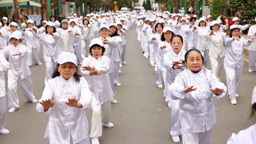 Chuyên gia bác bỏ quan niệm tập thể dục gây hại cho tim