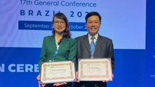 Hai giáo sư người Việt chính thức được công nhận là Viện sĩ của Viện Hàn lâm Khoa học Thế giới