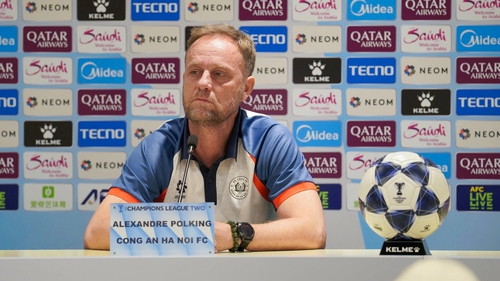 HLV Polking: 'CAHN chiến đấu hết mình ở mọi giải đấu'