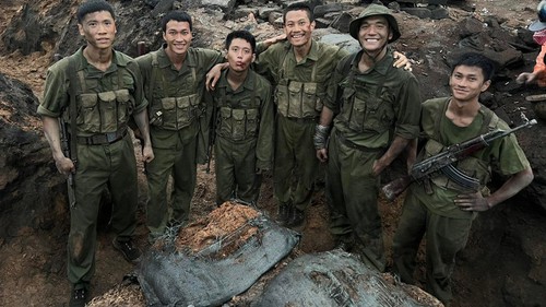 Phim “Mưa đỏ” và “Tử chiến trên không” được chiếu miễn phí tại Hội chợ mùa Thu