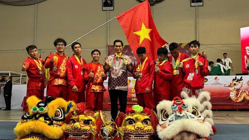 Đội tuyển lân sư rồng Việt Nam giành 2 HCV giải vô địch châu Á