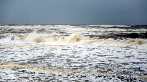 Hoàn lưu bão số 12 gây mưa lớn, Quảng Trị ứng phó nguy cơ ngập lụt và sạt lở