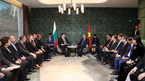 Tổng Bí thư tiếp Chủ tịch Đảng xã hội chủ nghĩa Bulgaria