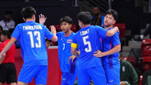 Đội Thái Lan thắng 11-0 Saudi Arabia ở trận ra quân giải châu Á, chứng tỏ sức mạnh ứng viên vô địch