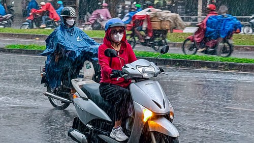 Thời tiết ngày 26/10: Từ Huế đến Quảng Ngãi cục bộ có nơi mưa trên 500mm