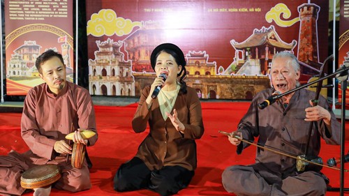 Hình ảnh nghệ thuật truyền thống hòa nhịp phố cổ Hà Nội