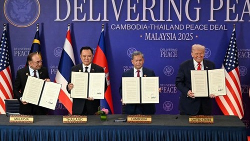 Hội nghị Cấp cao ASEAN 47: Campuchia và Thái Lan ký tuyên bố chung về thỏa thuận hòa bình