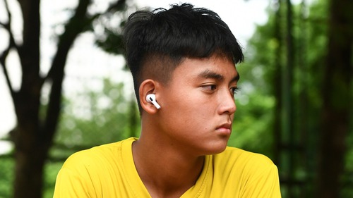 Cầu thủ U14 đón niềm hạnh phúc giản dị sau thông điệp 'Xin cha bỏ bia'