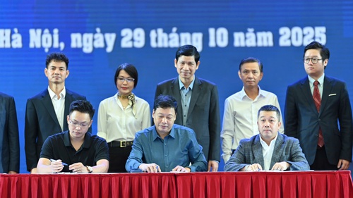 Ký kết hợp đồng biểu diễn quảng bá nghệ thuật múa rối truyền thống tại Hội chợ Mùa thu