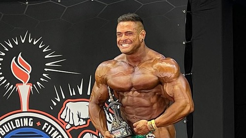 VĐV thể hình nổi tiếng qua đời vì quá đau buồn khi mất ... 'mèo cưng'