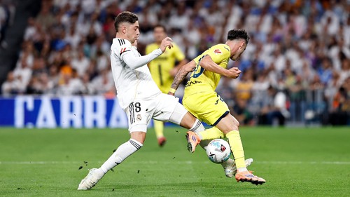 Valverde làm gương bằng hành động