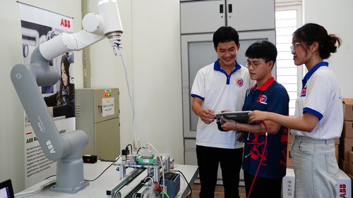 Quyết liệt trong sắp xếp cơ sở giáo dục đại học, nghề nghiệp