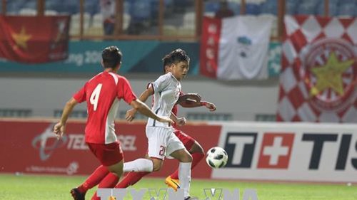 Đội Việt Nam thắng Nepal 2-0 và giành vé đi tiếp ở giải châu Á, được truyền thông quốc tế khen ngợi
