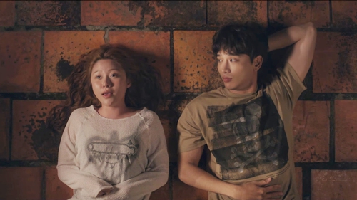 Phim "Chị ngã em nâng": Vừa đủ để xem, chưa đủ để nhớ