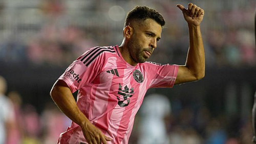 Huyền thoại Barca chính thức thông báo quyết định giải nghệ