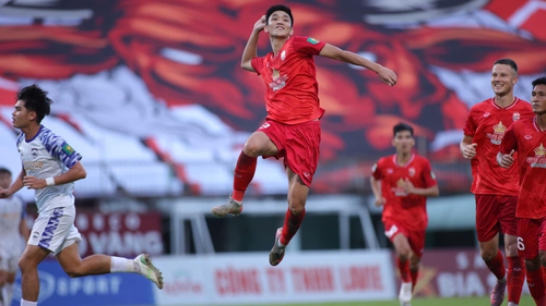 Cựu tuyển thủ U23 lứa Thường Châu vướng nhiều bê bối vừa ghi bàn trở lại sau 5 năm