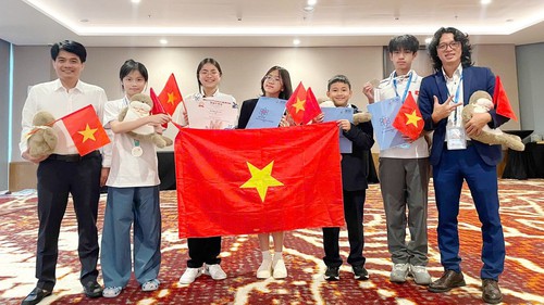 5 huy chương đáng tự hào của học sinh THCS Hà Nội tại Olympic Vật lý Trẻ Thế giới 2025