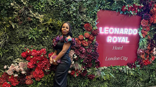 Bên trong bữa tiệc sang trọng và xa hoa cùng mẹ Lamine Yamal tại London