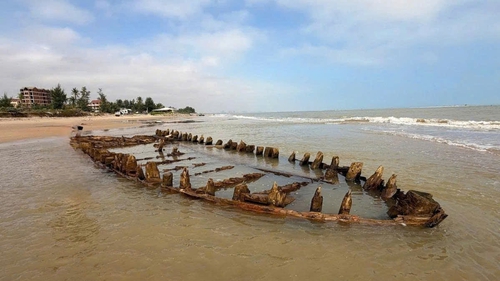 Góc nhìn 365: "Đánh thức" tàu cổ