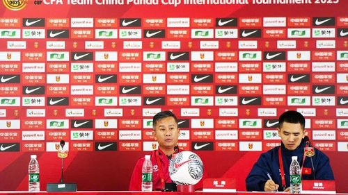 Tin nóng bóng đá Việt hôm nay 13/11: HLV Đinh Hồng Vinh khen cầu thủ U22 Việt Nam; CLB Thanh Hóa lại bị FIFA cấm đăng ký cầu thủ mới