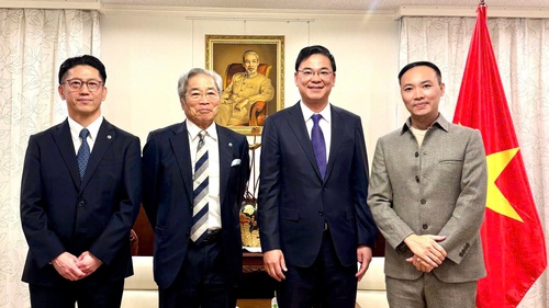 Vạn Nguyễn: Người Việt đầu tiên được vinh danh "Đạo diễn vì sứ mệnh bảo tồn giá trị văn hóa UNESCO 2025"