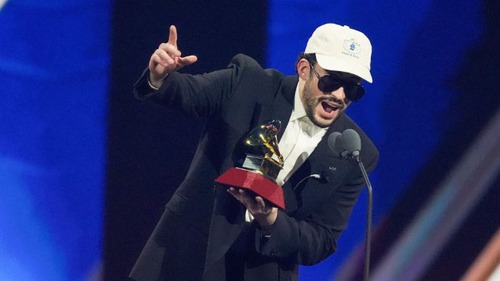 Bad Bunny "thống trị" Latin Grammy 2025, khép lại đêm trao giải đầy cảm xúc