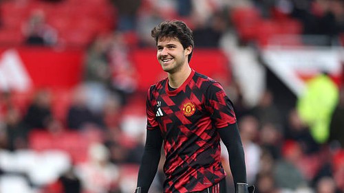 Sir Alex đặc biệt khen ngợi một tân binh của MU