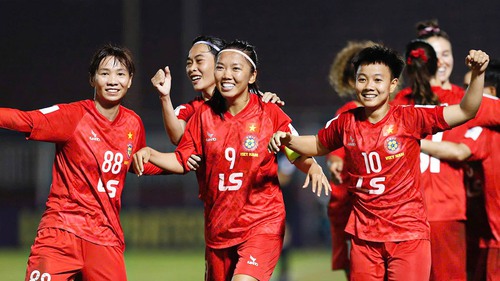 Huỳnh Như và đồng đội nhận thưởng lớn sau khi giành vé vào tứ kết giải châu Á