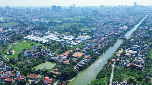 Hà Nội quyết tâm đưa nước sông Hồng về làm sạch sông Tô Lịch