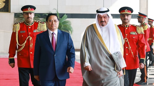Thủ tướng Nhà nước Kuwait chủ trì lễ đón Thủ tướng Phạm Minh Chính