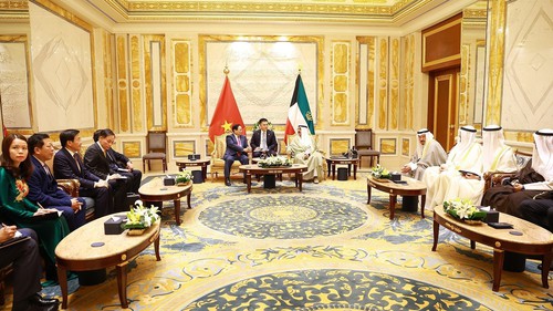 Thủ tướng Phạm Minh Chính hội kiến Quốc vương Kuwait