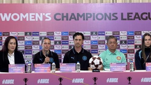 Huỳnh Như cùng CLB TP.HCM quyết đấu đội bóng Australia