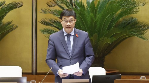 Đại biểu Quốc hội: Khắc phục tình trạng ép mua bảo hiểm thông qua kênh ngân hàng