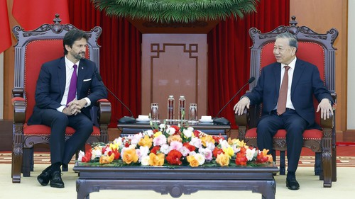 Tổng Bí thư tiếp Phó Thủ tướng, Bộ trưởng Quốc phòng Slovakia