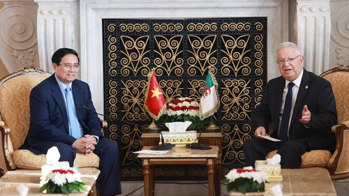 Thủ tướng Phạm Minh Chính hội kiến Chủ tịch Thượng viện Algeria