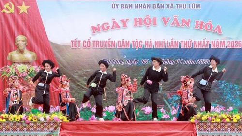 Vì một miền quê đáng sống: Ăn Tết cổ truyền của người Hà Nhì nơi biên cương