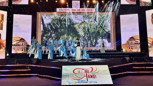 Khai mạc Festival Thu Hà Nội 2025: Động lực phát huy bản sắc văn hiến Thủ đô
