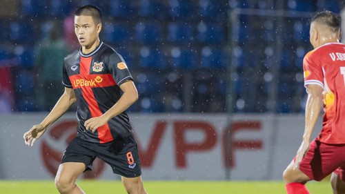 Chốt danh sách U22 Việt Nam dự SEA Games 33: HLV Kim Sang Sik dùng tiền vệ Việt Kiều 'đóng thế' cho Văn Trường