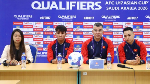 Thắng đậm Singapore, HLV Cristiano Roland yêu cầu U17 Việt Nam rút kinh nghiệm