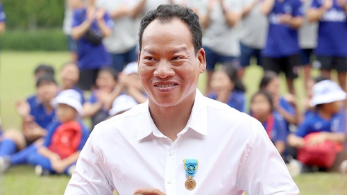 Lực sĩ Lê Văn Công nhận vinh dự lớn trước thềm ASEAN Para Games 2025