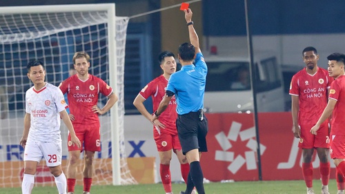 Quang Hải cùng CAHN vào khúc cua bước ngoặt của mùa giải