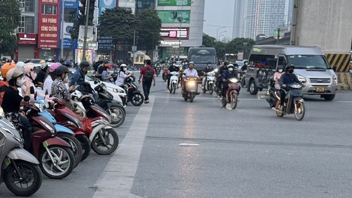 Hà Nội dự kiến không cấm tuyệt đối xe máy xăng trong Vành đai 1 từ năm 2026