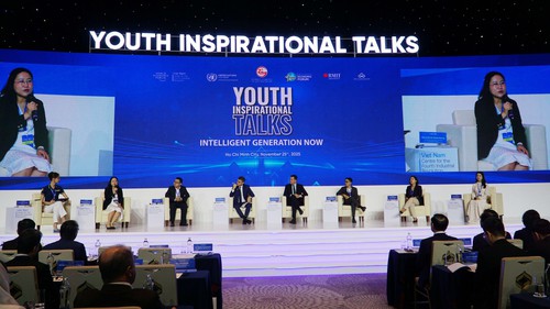 Talkshow truyền cảm hứng cho giới trẻ mở màn Diễn đàn kinh tế mùa thu 2025