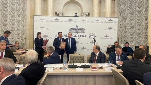 Viện Hàn lâm Khoa học Nga vinh danh nhà khoa học hàng đầu của Việt Nam, Giáo sư, Viện sĩ Châu Văn Minh