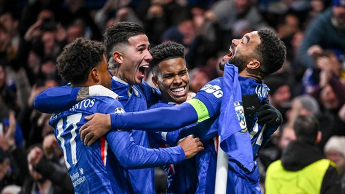 Thắng Barca 3-0, Chelsea này quá dữ dội