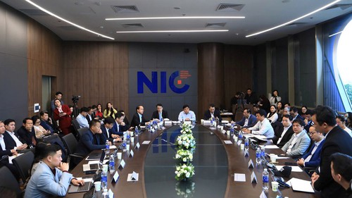 Phát triển các ngành công nghệ chiến lược tạo ra giá trị mới