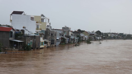 Quảng Ngãi công bố tình huống khẩn cấp về thiên tai trên các tuyến đường bộ do mưa, lũ gây ra