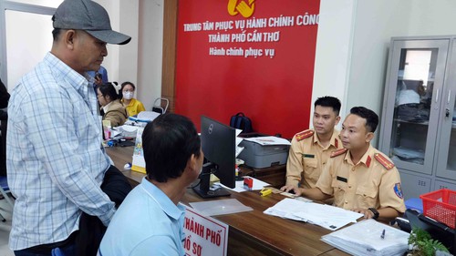 Đề xuất sửa đổi, đơn giản hóa thủ tục sát hạch, cấp, đổi giấy phép lái xe