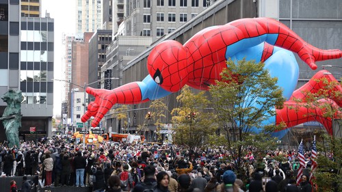 Không khí diễu hành đón lễ Tạ ơn tại New York 